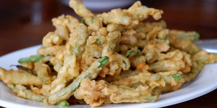 Resep Buncis Telur Asin Dibalur Tepung Kriuk, Ide Camilan Buka Puasa. Foto: Ist