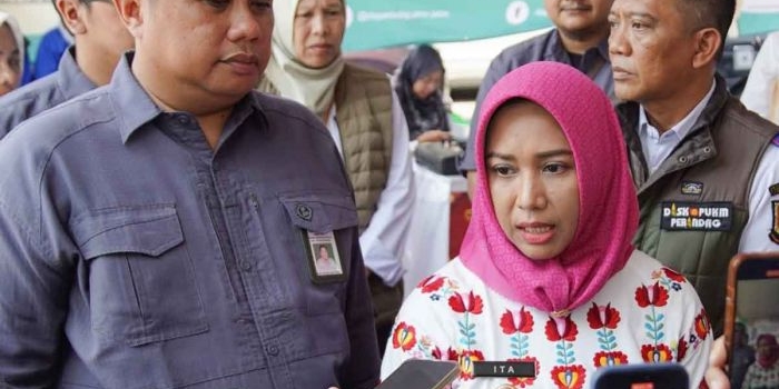 tinjau-pasar-murah-wali-kota-mojokerto-pastikan-sembako-dan-bapokting-aman