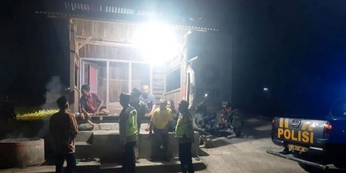 polsek-panggungrejo-blitar-gencarkan-sambang-poskamling-warga-diajak-aktif-ronda-malam