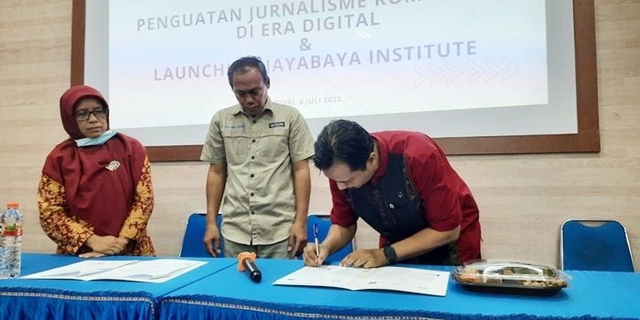aji-kediri-launching-sekolah-jurnalistik-jayabaya-institute