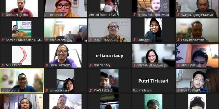 Tangkapan layar sejumlah wartawan yang tergabung dalam Aliansi Jurnalis Independen saat mengikuti kegiatan virtual.