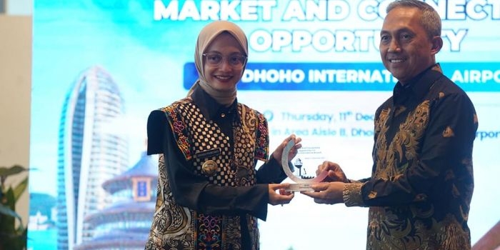 presentasi-diskusi-panel-di-bandara-dhoho-vinanda-pacu-konektivitas-dan-investasi-kota-kediri
