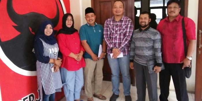Siti Muafiyah, Mujid Riduan, Asluchul Alif, Abdul Qodir, dan M. Kohar.