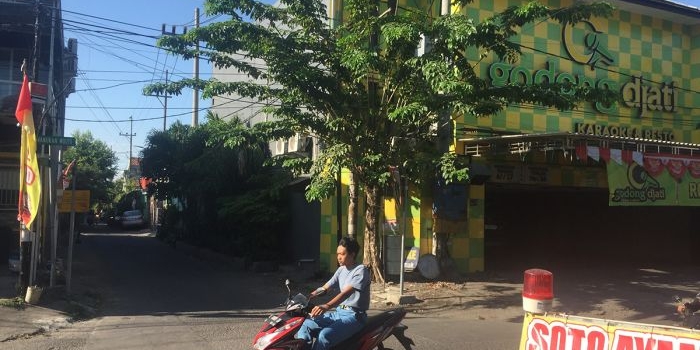 Lokasi pencurian motor milik pelajar asal tandes, dengan modus istri melahirkan.