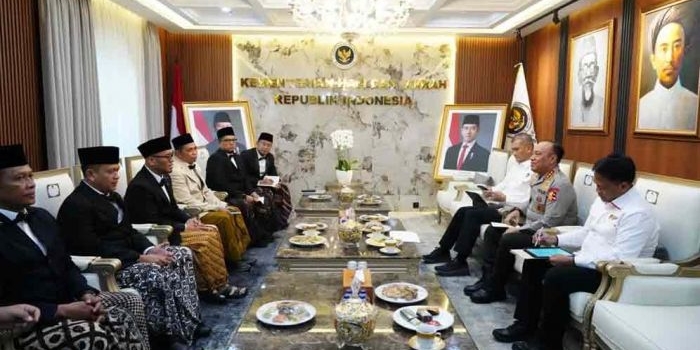 Kemenhaj Gandeng Polri Bentuk Satgas Pencegahan Haji Ilegal, Perkuat Pengawasan Tindak Penipuan