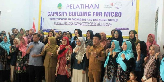 ketua-tp-pkk-kota-pasuruan-buka-pelatihan-packaging-and-building-skills