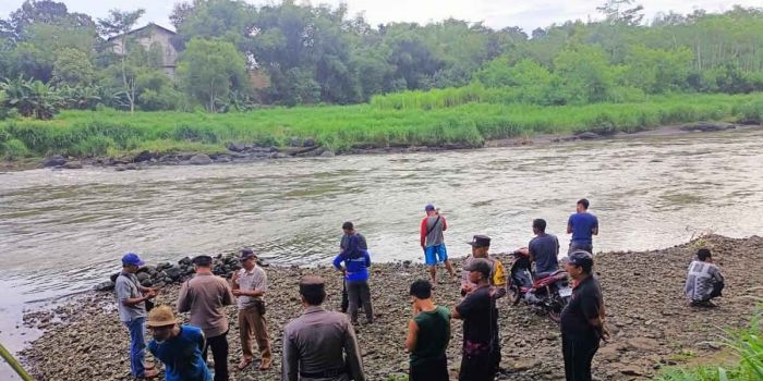 remaja-terseret-arus-sungai-brantas-di-blitar-tim-sar-gabungan-bersiap-di-posko-pencarian