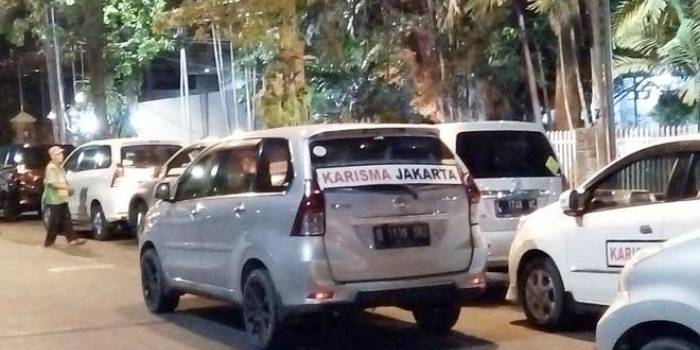 Inilah rombongan Karisma yang punya misi menjemput Risma untuk dijadikan calon Gubernur DKI Jakarta.