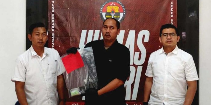 polres-batu-tangkap-pengedar-ekstasi