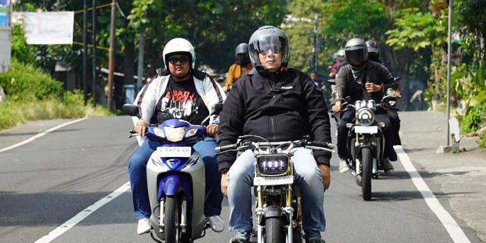 ali-kuncoro-ajak-asn-pemkot-mojokerto-refreshing-dengan-touring-motor-ke-pacet