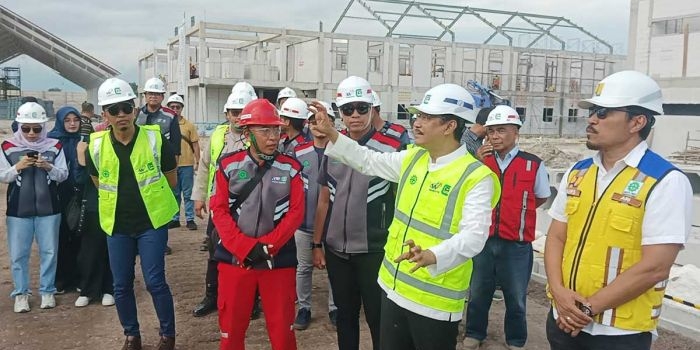 mensos-tinjau-pembangunan-sekolah-rakyat-di-surabaya
