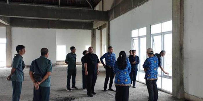 kunjungan-ke-tuban-rombongan-ma-disambut-gedung-baru-pn-yang-mangkrak-sejak-2021