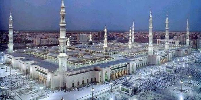 Masjid Nabawi di Madinah. foto: planyourcity