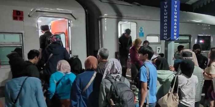 pasar-senen-jadi-stasiun-tersibuk-saat-libur-panjang-pertengahan-mei-2026