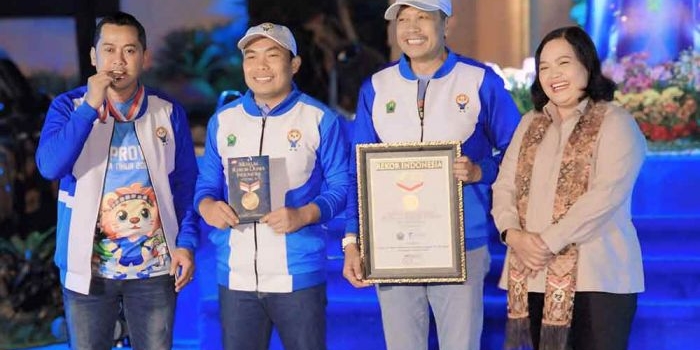 sediakan-fasilitas-air-minum-selama-porprov-ix-jatim-perumda-tugu-tirta-raih-rekor-muri