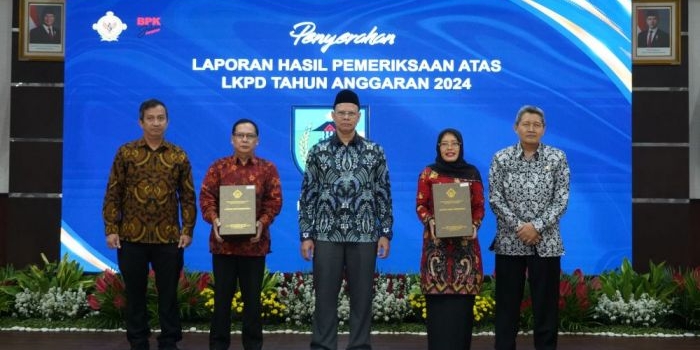 pemkab-kediri-kembali-raih-opini-wtp-ke-9-beruntun-dari-bpk-jatim