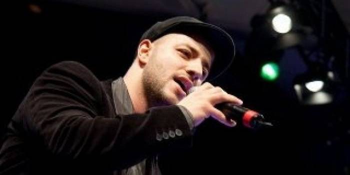 Maher Zain dalam suatu pentas. Foto: rmolsumsel.com  