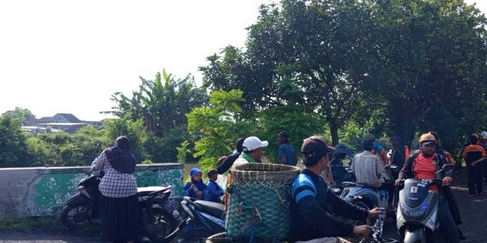 cari-balita-hilang-di-sidoarjo-tim-gabungan-sisir-sungai