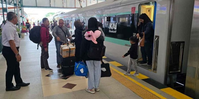beroperasi-maret-2025-10-571-pelanggan-gunakan-ka-madiun-jaya