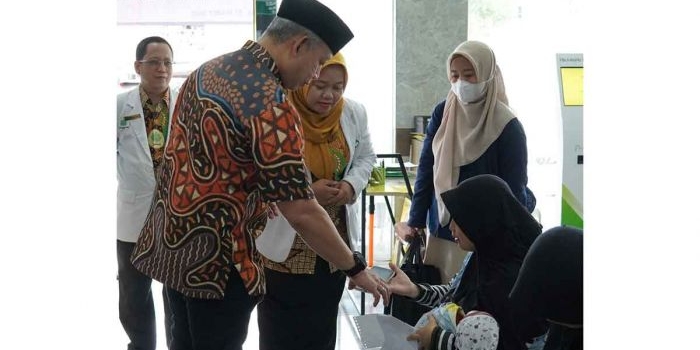 bpjs-gresik-permudah-peserta-antre-pelayanan-kesehatan-sekarang-bisa-lewat-mobile-jkn