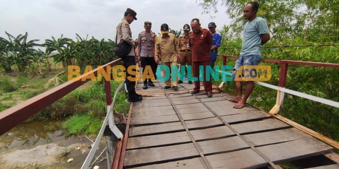 jembatan-talun-brak-dibangun-2025-monitoring-pjs-bupati-mojokerto-disambut-syukur-warga