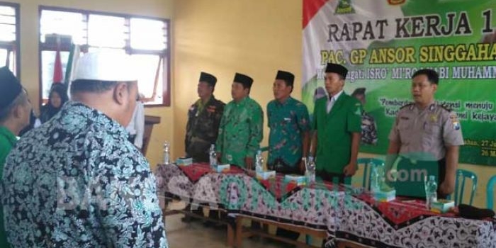 Suasana Raker 1 PAC GP Ansor Singgahan. foto: AHMAD/ BANGSAONLINE