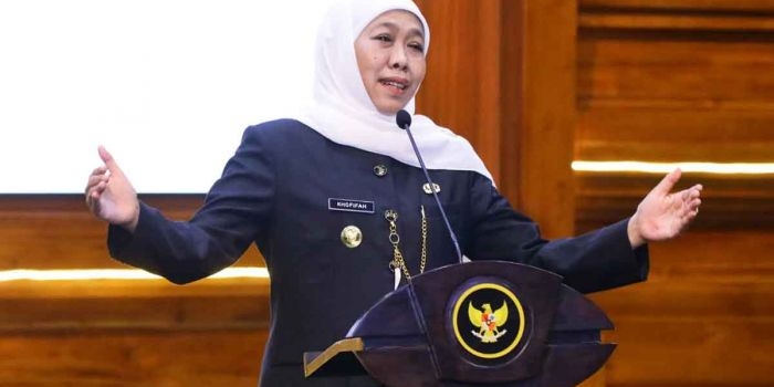 gubernur-khofifah-apresiasi-345-ribu-guru-di-hari-guru-nasional-2025