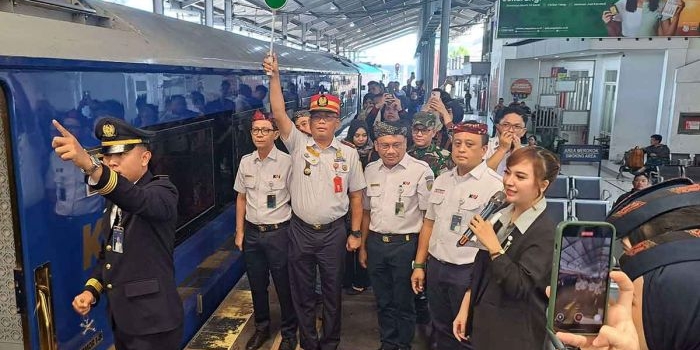 suite-class-compartment-argo-bromo-anggrek-diresmikan