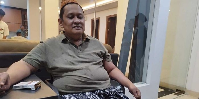 haji-her-salurkan-rp45-miliar-untuk-anak-yatim-di-pamekasan