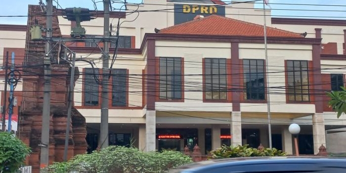 ketua-komisi-iii-dprd-kabupaten-mojokerto-tegaskan-investasi-harus-peduli-lingkungan