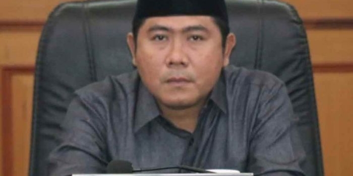 respon-waka-dprd-gresik-soal-kades-di-bawean-yang-tertangkap-polisi-saat-pesta-sabu