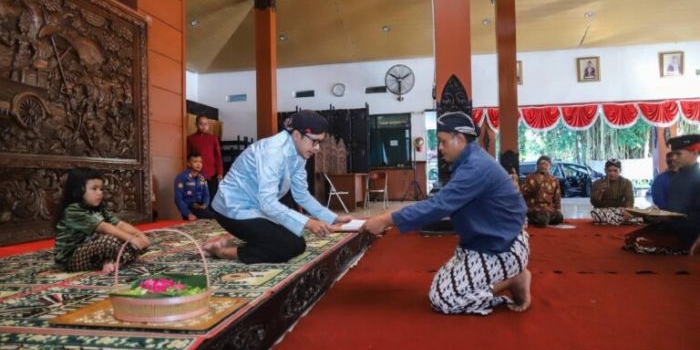 kirab-kerbau-tandai-mulainya-tradisi-nyadran-dam-bagong-di-trenggalek