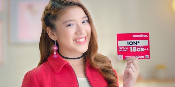 Tiara Indonesian Idol bersama Smartfren ajak warganet internetan tanpa waswas.