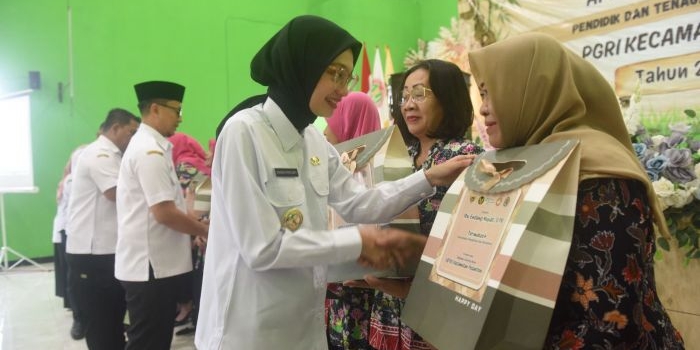 wali-kota-kediri-apresiasi-tenaga-pendidik-dan-kependidikan-peran-penting-bentuk-karakter-anak