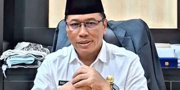 seragam-batik-khas-daerah-diwajibkan-untuk-siswa-sd-smp-di-kota-mojokerto-mulai-agustus-2025