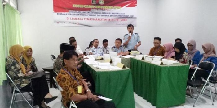 Suasana diskusi membahas RUU Pemasyarakatan di ruang pertemuan Lapas setempat, Kamis (26/9).