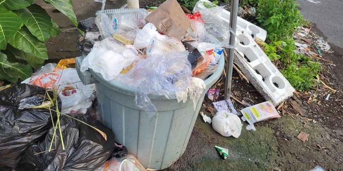 dlh-surabaya-beri-bonus-untuk-warga-yang-laporkan-pembuang-sampah