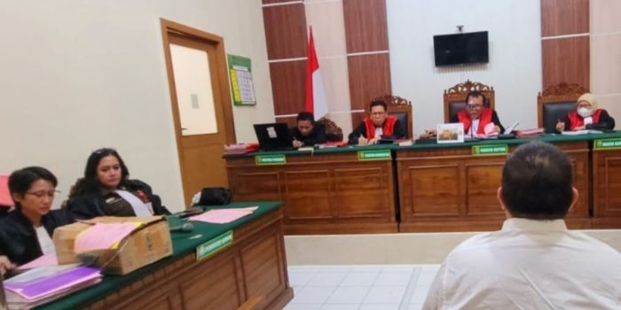 warga-kalikepting-yang-terlibat-judi-bola-online-dengarkan-dakwaan-jaksa-di-pn-surabaya