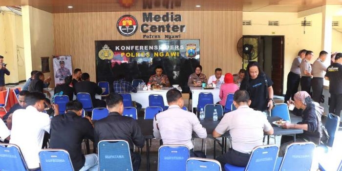 ngopi-bareng-awak-media-kapolres-ngawi-kuatkan-sinergi-dan-kolaborasi