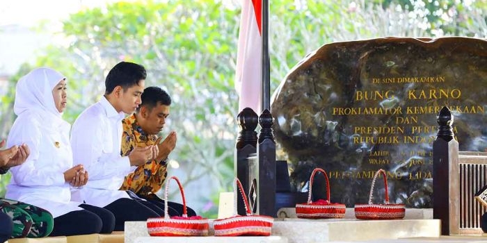 di-blitar-wapres-gibran-sowan-ke-gus-iqdam-hingga-tinjau-sentra-kendang-dan-peternakan