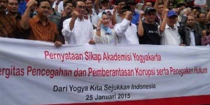 Para akedemisi Yogyakarta saat demo dukung KPK. foto: detik.com