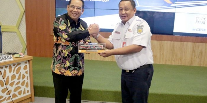 temui-wali-kota-probolinggo-direktur-kci-pastikan-commuter-supaspro-operasional-1-maret-2026