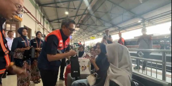 kai-pastikan-kesiapan-angkutan-nataru-di-daop-7-madiun