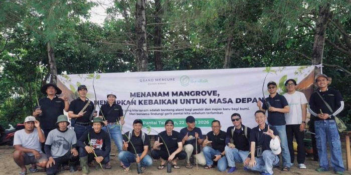 grand-mercure-malang-gelar-aksi-tanam-mangrove-di-hari-bumi