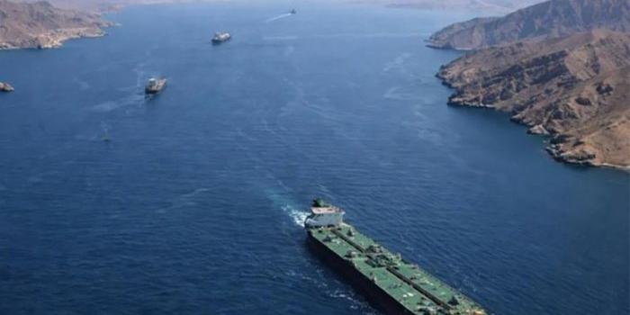 oman-tolak-tekanan-as-untuk-putus-hubungan-dengan-iran-terkait-sengketa-selat-hormuz