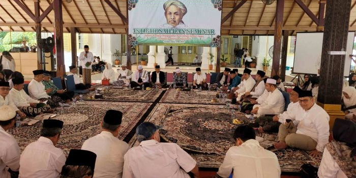 40-000-pejuang-indonesia-terbunuh-di-surabaya-prof-usep-tapi-para-kiai-menang-perang-10-november