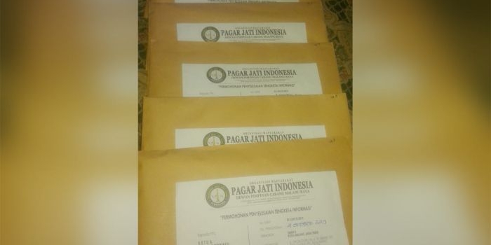 Surat gugatan terhadap beberapa sekolah di Kota Malang yang sudah dilayangkan Ormas Pagar Jati Indonesia kepada Komisi Informasi Publik Jawa Timur. foto: ist