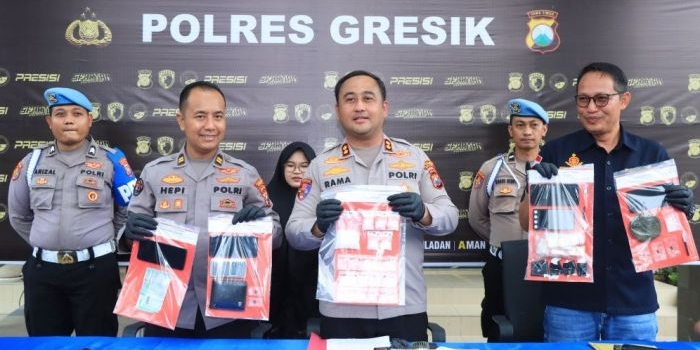 polres-gresik-bongkar-jaringan-narkoba-lintas-kota-bb-68211-gram-sabu-disita