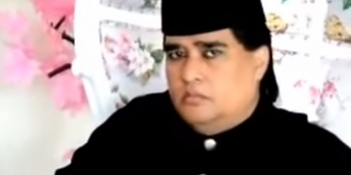 usai-bebas-bersyarat-dimas-kanjeng-dikenakan-wajib-lapor-ke-kejari-dan-polres-probolinggo