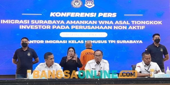 imigrasi-surabaya-amankan-wna-tiongkok-kedok-investor-asing-jadi-direktur-pma-bodong
